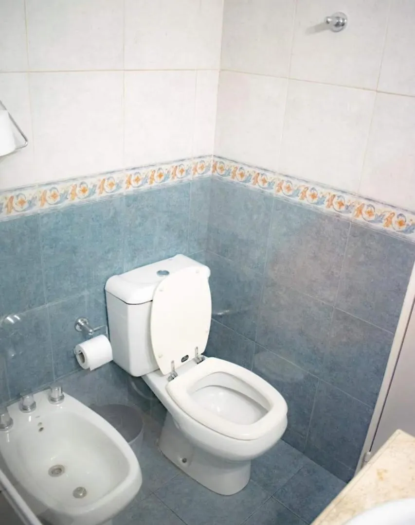 Amplio Departamento -Excelente Ubicacion- Con Cochera Mendoza 0*,
